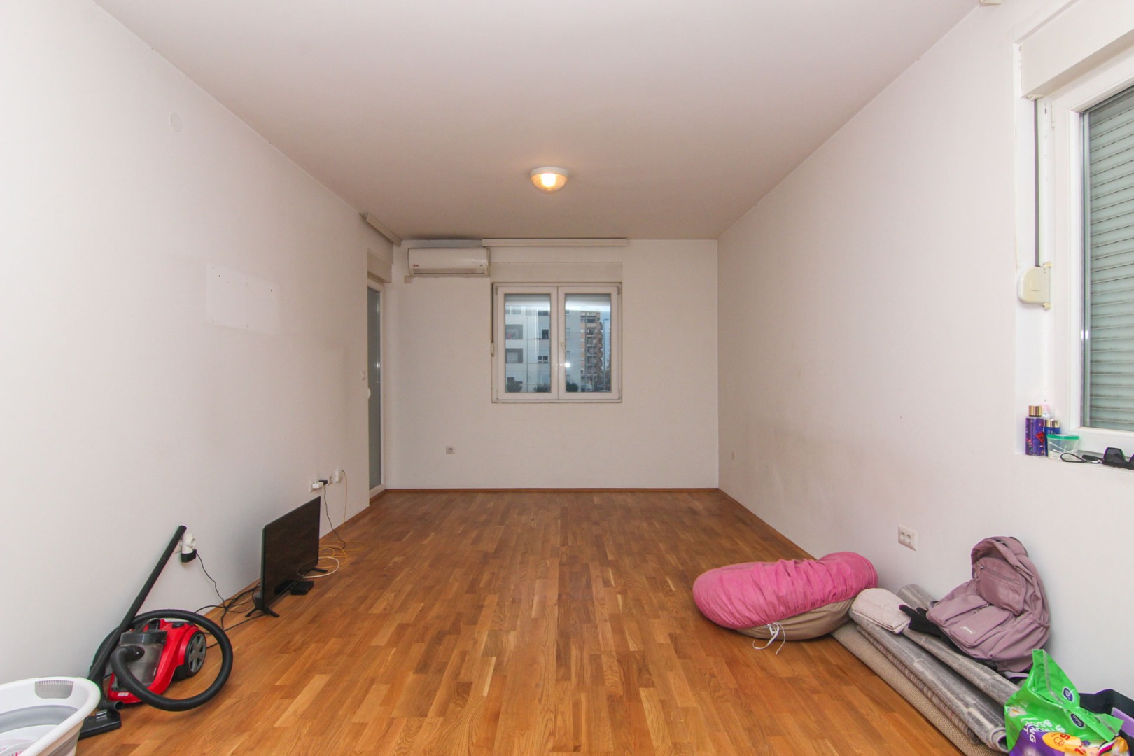 prazan-izdavanje-stari-aerodrom (1)