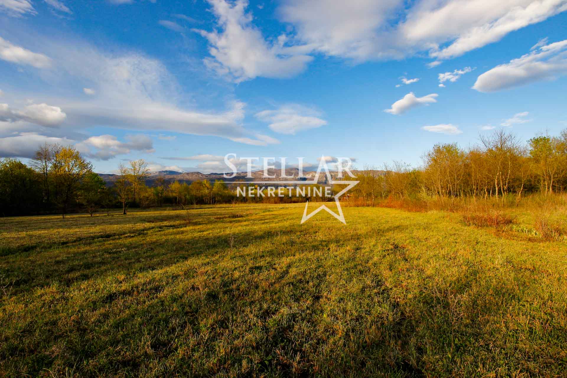 plac-jastreb-prodaja-povoljno (1)